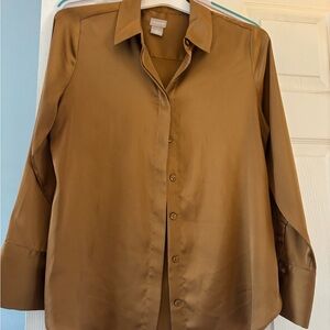 Chico's camel color, silky, soft Blouse Chico size 0 normal size small.